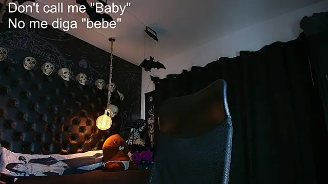 AlexHoe  online show from 06-20-26, 06:44
