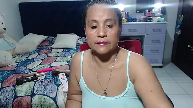 pervert mommy  online show from 05-05-26, 09:50