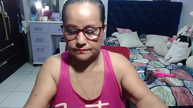 pervert mommy  online show from 06-03-26, 10:18