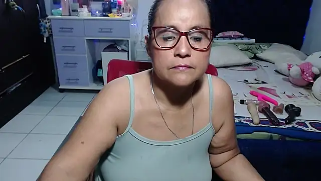 pervert mommy  online show from 06-23-26, 09:51