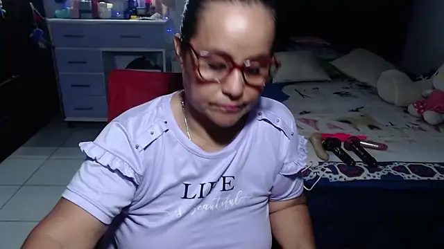 pervert mommy  online show from 06-27-26, 10:42
