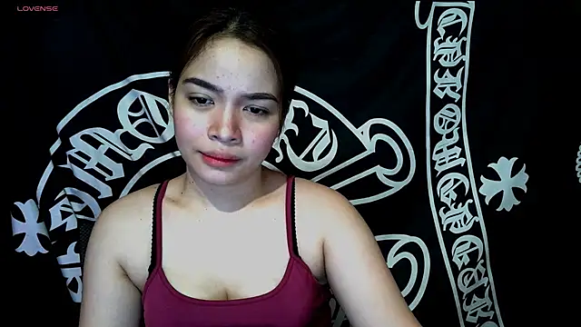 Snapshot of _preciousmoira_ chatting on 06-10-26, 12:33 preciousmoira online show from 06-10-26, 12:33
