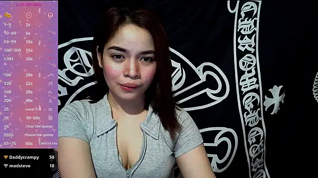 Snapshot of _preciousmoira_ chatting on 06-10-26, 12:37 preciousmoira online show from 06-10-26, 12:37