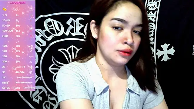 Snapshot of _preciousmoira_ chatting on 07-07-26, 01:30 preciousmoira online show from 07-07-26, 01:30