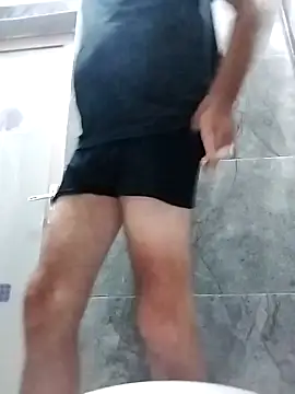 Snapshot of Bigutt73 chatting on 02-12-25, 07:55 Bigutt73 online show from 02-12-25, 07:55