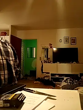 Snapshot of Bigutt73 chatting on 03-14-26, 02:06 Bigutt73 online show from 03-14-26, 02:06