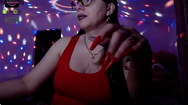 SonyaDevon online show from 02-11-25, 04:11