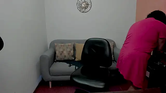 scarlet wet online show from 06-18-26, 10:47