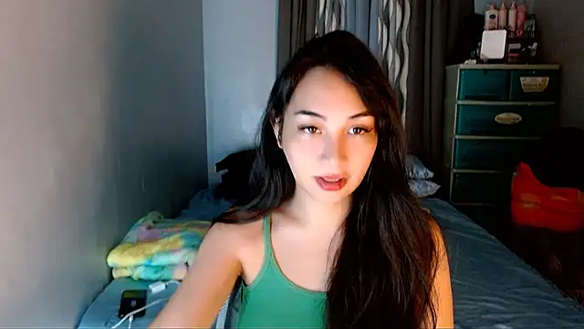 Snapshot of SweetLilly_18 chatting on 02-19-26, 02:51 SweetLilly 18 online show from 02-19-26, 02:51