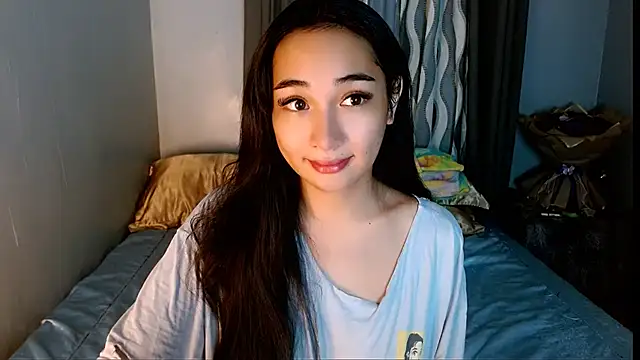 Snapshot of SweetLilly_18 chatting on 04-17-26, 03:09 SweetLilly 18 online show from 04-17-26, 03:09