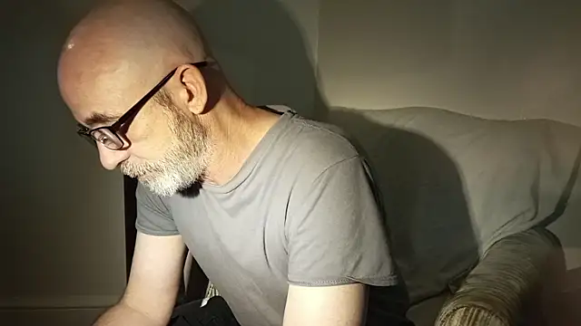Kitrider online show from 04-19-26, 06:10