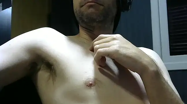 Snapshot of gauchors20 chatting on 12-28-24, 10:36 gauchors20 online show from 12-28-24, 10:36