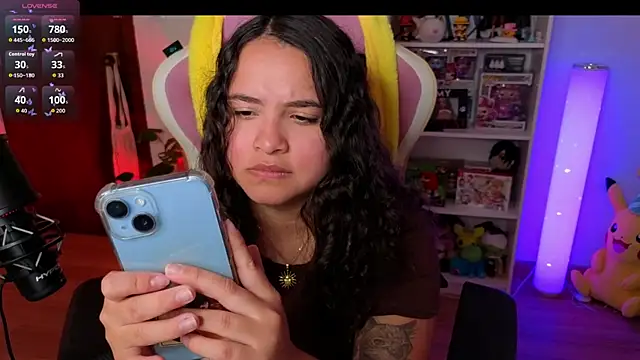 Snapshot of Sweet_sully__ chatting on 09-14-25, 08:35 Sweet sully online show from 09-14-25, 08:35