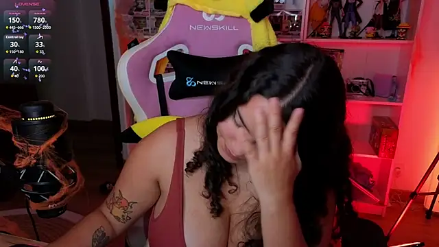 Snapshot of Sweet_sully__ chatting on 10-16-25, 08:48 Sweet sully online show from 10-16-25, 08:48