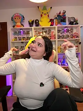 Snapshot of Sweet_sully__ chatting on 03-10-26, 08:52 Sweet sully online show from 03-10-26, 08:52