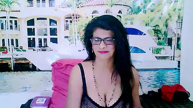 IndianAllure online show from 01-16-25, 11:58