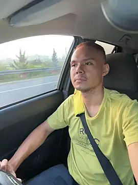 Snapshot of EllisZlatan chatting on 03-01-26, 11:51 EllisZlatan online show from 03-01-26, 11:51