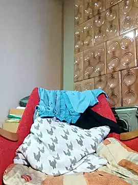 Elza01 online show from 10-04-25, 05:55