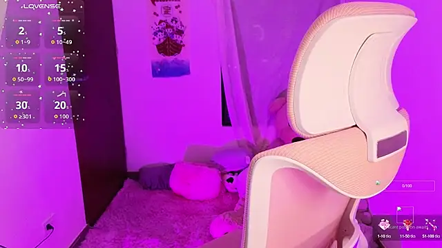 KuroChan420 online show from 09-17-25, 04:03