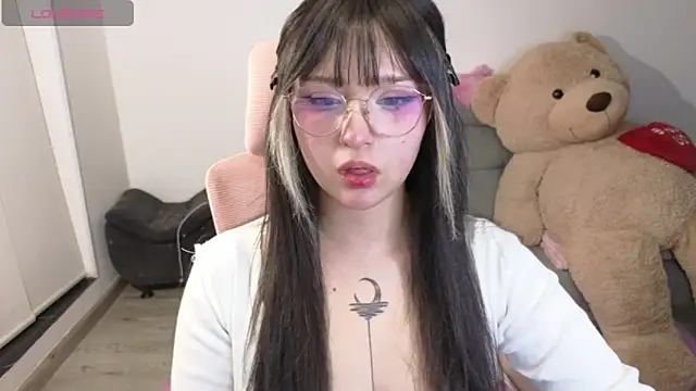 KuroChan420 online show from 03-11-26, 03:56