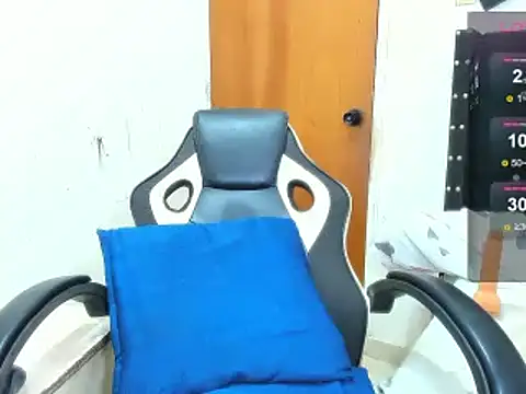 ebonnylatinx online show from 02-08-25, 11:02