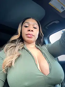 Belle    online show from 12-13-24, 03:43