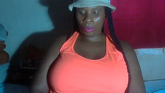 Snapshot of Choco-Coco10 chatting on 10-04-25, 01:42 Choco-Coco10 online show from 10-04-25, 01:42