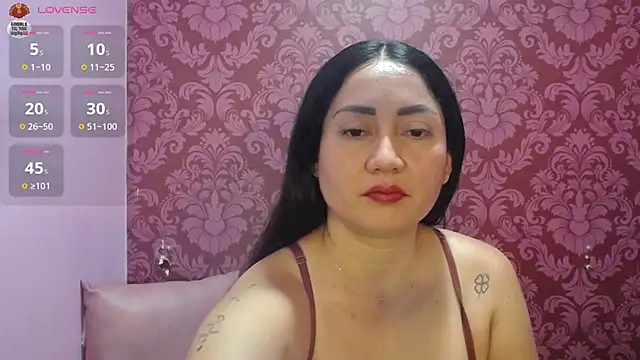 juliana diaz online show from 06-12-26, 11:42