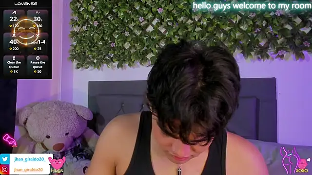 Snapshot of kamii_22 chatting on 04-07-26, 03:56 kamii 22 online show from 04-07-26, 03:56
