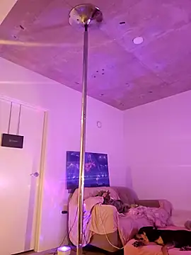 NikiFm online show from 12-17-25, 02:01