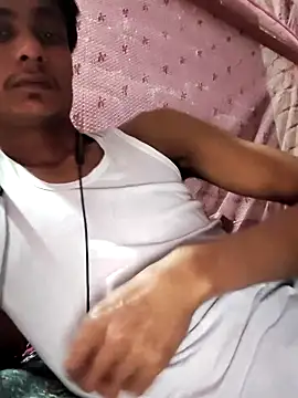 Snapshot of hq9870a chatting on 02-21-26, 05:14 hq9870a online show from 02-21-26, 05:14