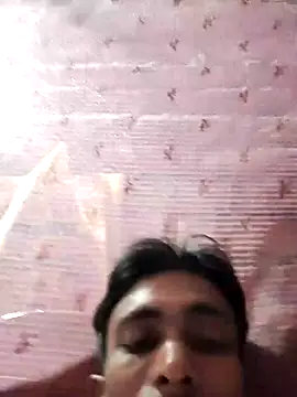 Snapshot of hq9870a chatting on 03-19-26, 05:28 hq9870a online show from 03-19-26, 05:28