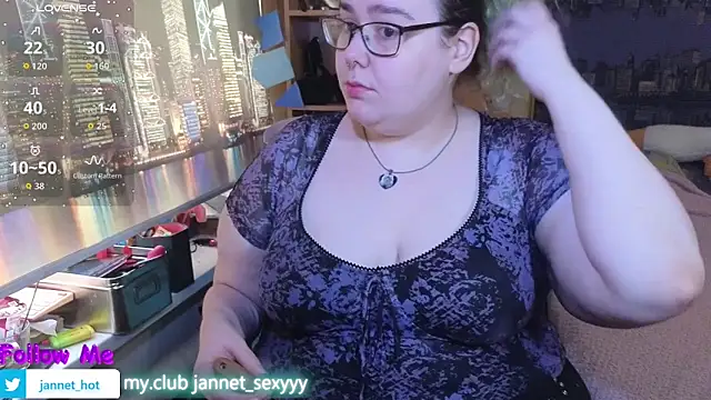 Snapshot of JannetPie chatting on 05-03-26, 04:40 JannetPie online show from 05-03-26, 04:40