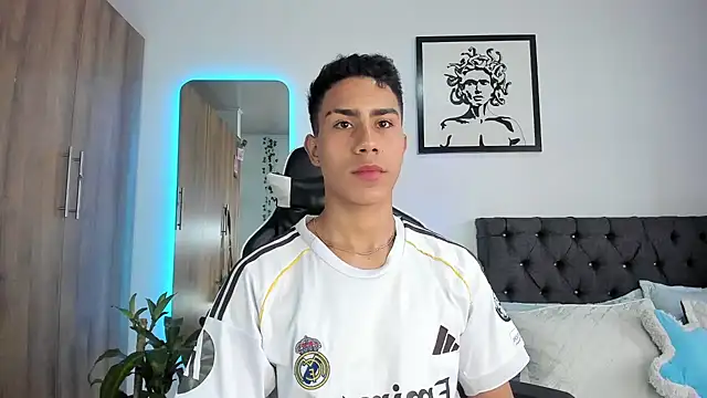 AlanNaughty online show from 05-04-26, 08:16