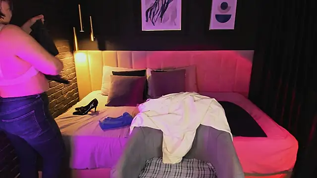 Shannonshine online show from 03-18-26, 01:14