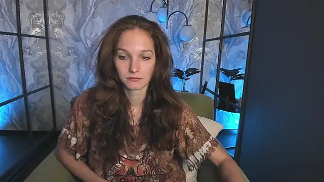 Snapshot of MirandaGlow chatting on 07-26-26, 05:37 MirandaGlow online show from 07-26-26, 05:37