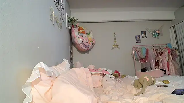 bunnypillow online show from 03-13-25, 05:43