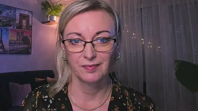 vanessa chat online show from 12-12-24, 08:53