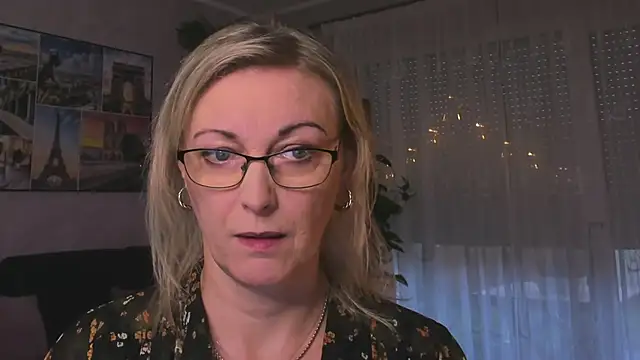 vanessa chat online show from 12-30-24, 02:19
