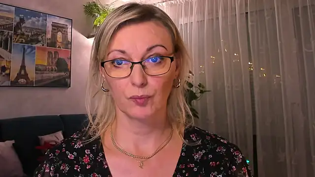 vanessa chat online show from 01-02-25, 06:12