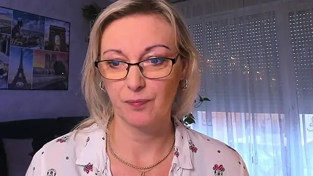 vanessa chat online show from 01-05-25, 02:19