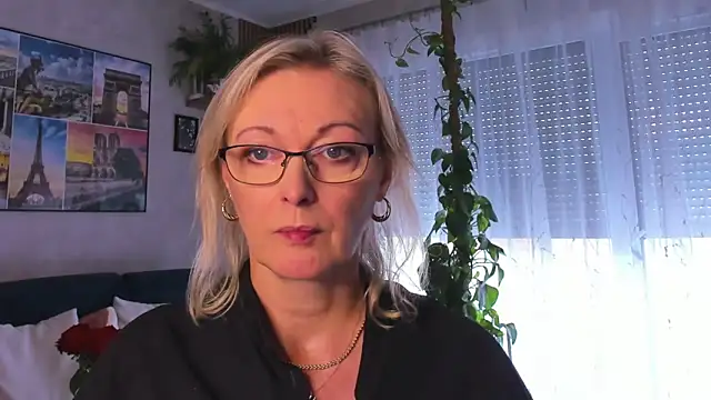 Snapshot of vanessa_chat chatting on 09-23-25, 01:36 vanessa chat online show from 09-23-25, 01:36