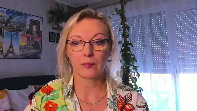 Snapshot of vanessa_chat chatting on 09-24-25, 01:25 vanessa chat online show from 09-24-25, 01:25