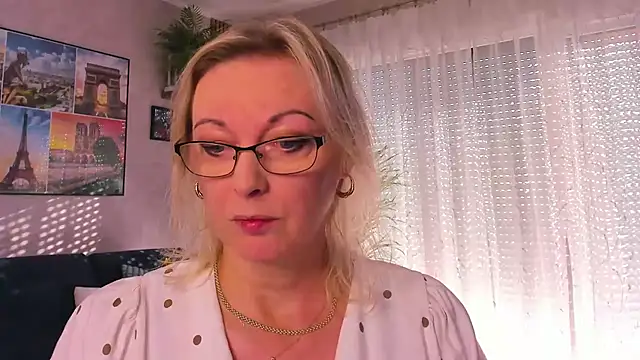 Snapshot of vanessa_chat chatting on 11-07-25, 08:47 vanessa chat online show from 11-07-25, 08:47