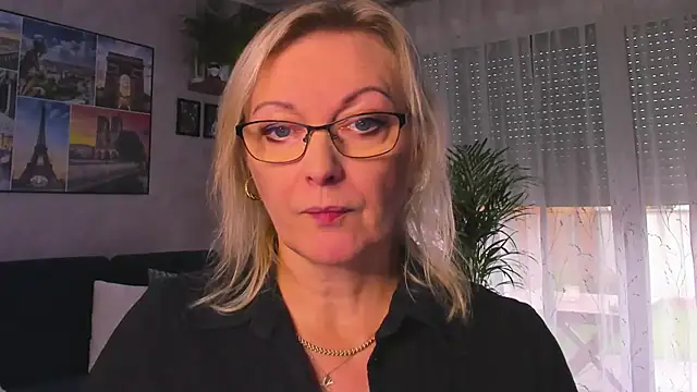 vanessa chat online show from 11-10-25, 02:16