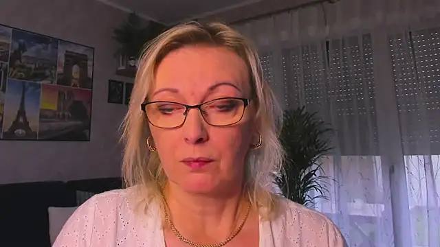 vanessa chat online show from 11-11-25, 02:06