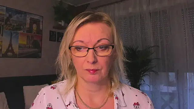 vanessa chat online show from 12-04-25, 02:15