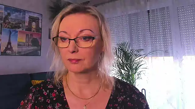 vanessa chat online show from 03-08-26, 02:32