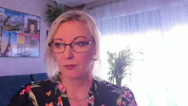 vanessa chat online show from 05-03-26, 01:28