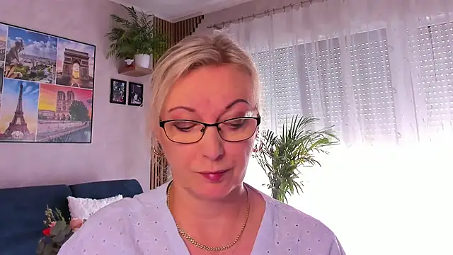 vanessa chat online show from 05-11-26, 01:17